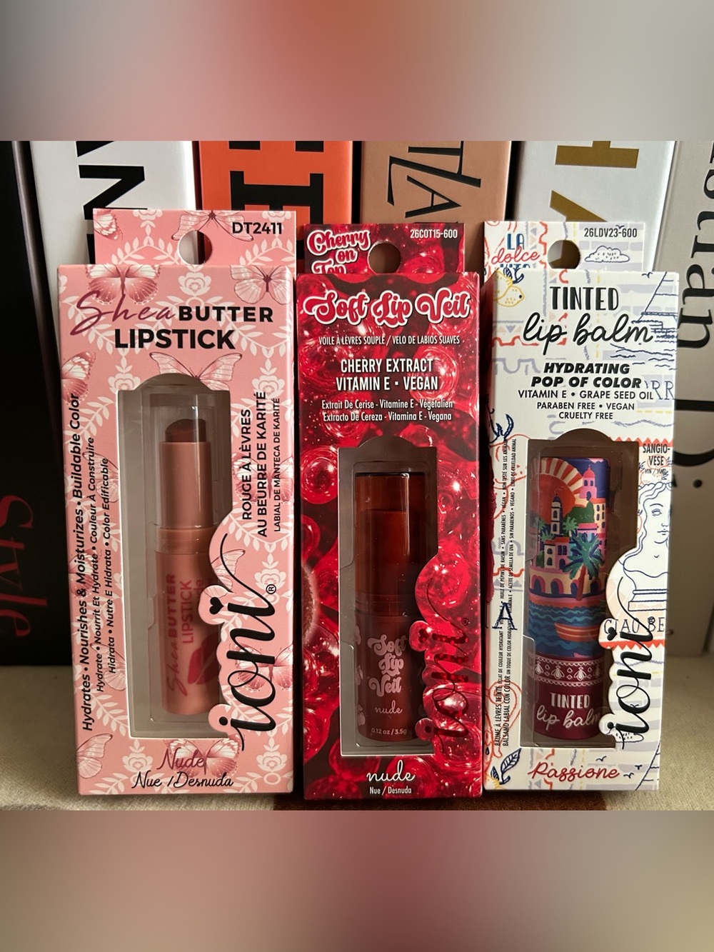 🤎 NEW 🤎 Bundle Of 3 Lip Sticks & Lip Balms 🤎